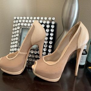 Giuseppe Zanotti Shoes - Size 38 Giuseppe Zanotti Nude mesh pumps . Giuseppe Zanotti Shoes - Size 38 Giuseppe Zanotti Nude mesh pumps .